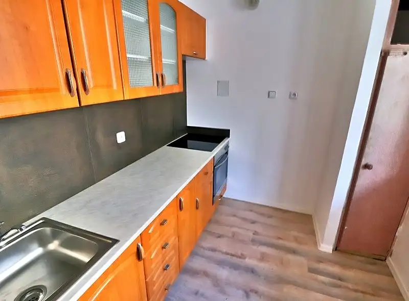 Pronájem bytu 3+1 61 m², Hořice – náhled fotky 2