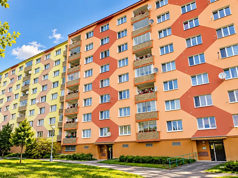 Prodej bytu 3+1 76 m², Chomutov – náhled fotky 1