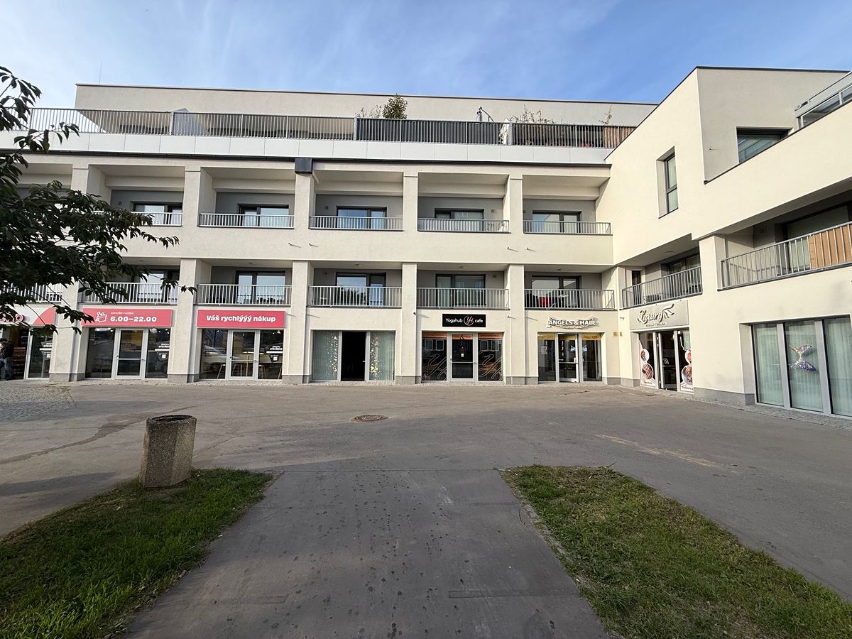 Pronájem obchodního prostoru 70 m²