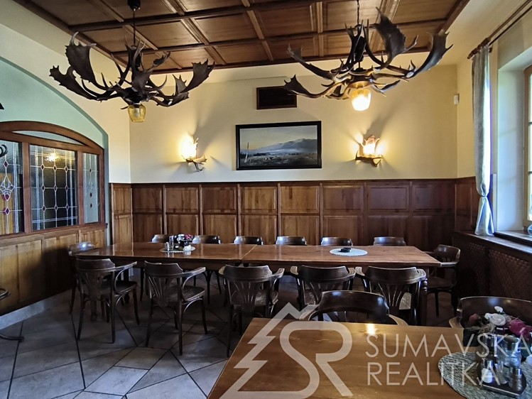 Комерційне приміщення на продаж, 1 100 м² (11 з 28)