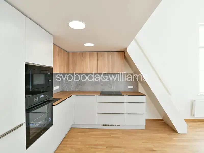 Prodej bytu 2+kk 71 m², Praha – náhled fotky 3
