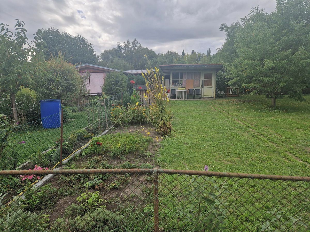 Prodej zahrady 329 m², Pardubice – fotka 1 z 3