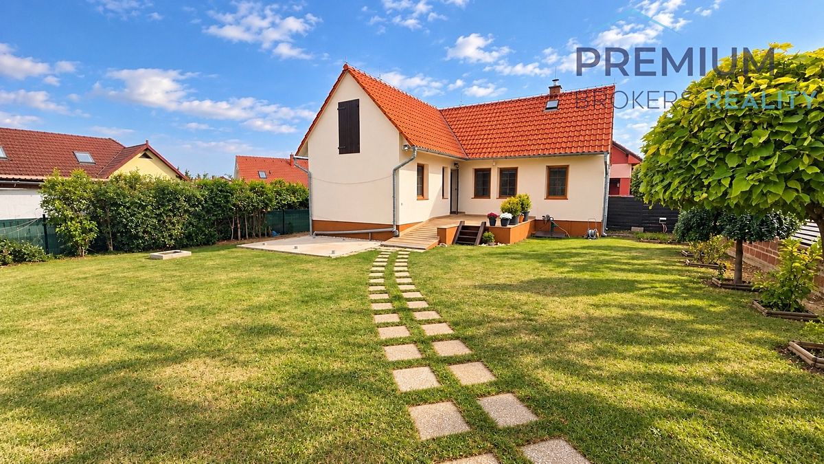 Pronájem rodinného domu 72 m², pozemek 750 m², Hořín – fotka 1 z 3