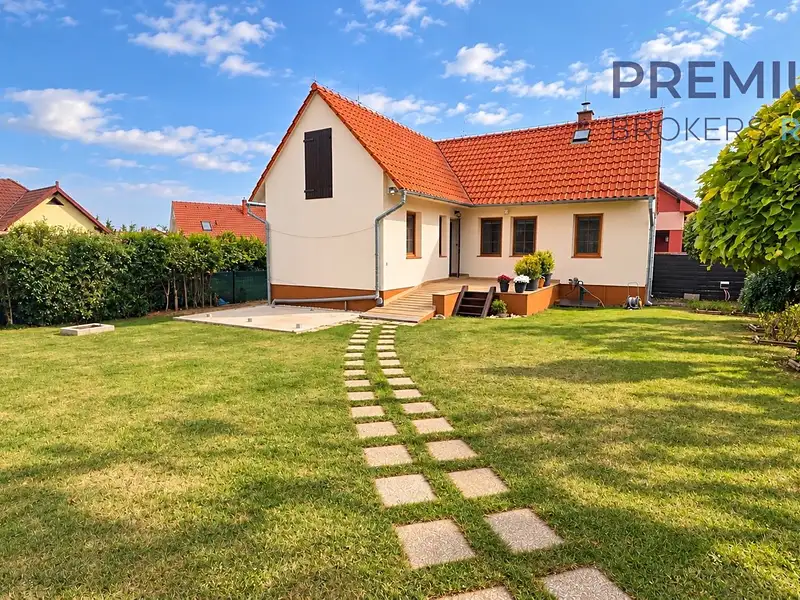 Pronájem rodinného domu 72 m², pozemek 750 m², Hořín – náhled fotky 1