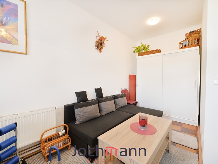 Pronájem bytu 1+1, 32 m² (2 z 7)