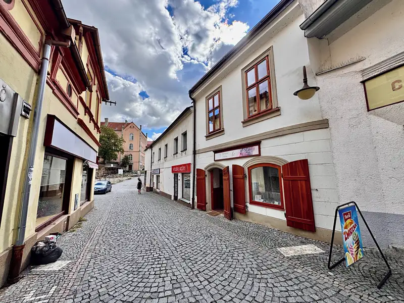 Pronájem rodinného domu 70 m², pozemek 35 m², Chrudim – náhled fotky 1
