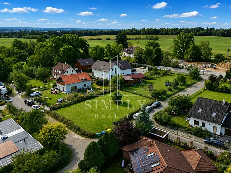 Prodej stavebního pozemku 810 m², Tehov – náhled fotky 1
