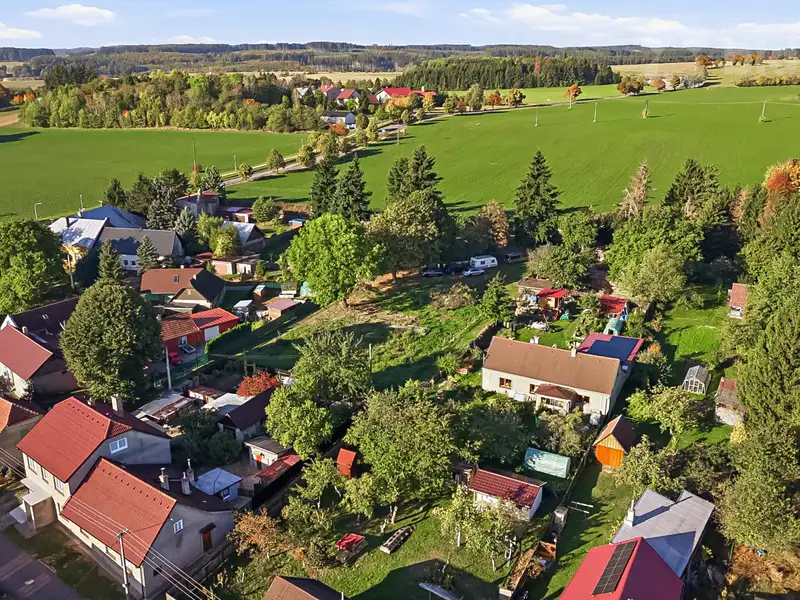 Prodej stavebního pozemku 1567 m², Lipová – náhled fotky 3
