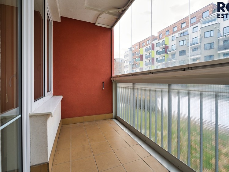 Pronájem bytu 2+kk, 51 m² (3 z 17)