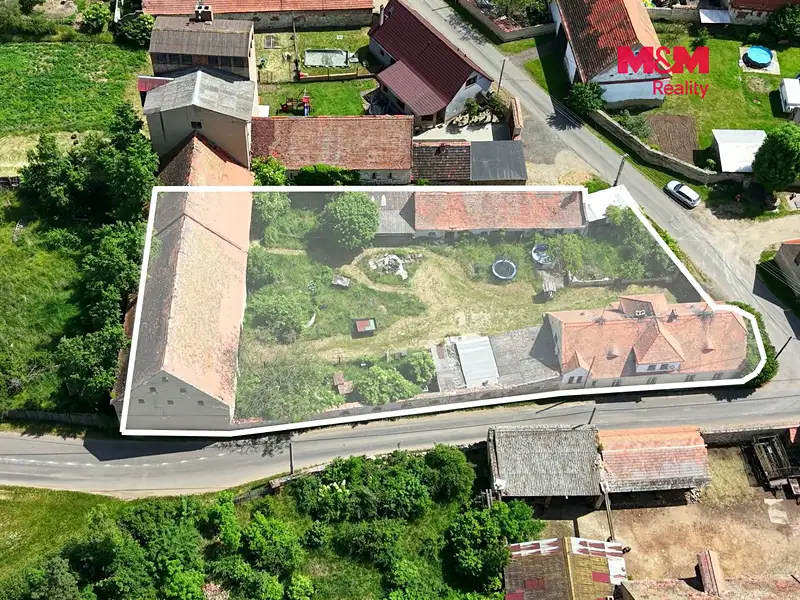 Prodej zemědělské usedlosti 200 m², pozemek 2000 m², Zálužice – náhled fotky 2