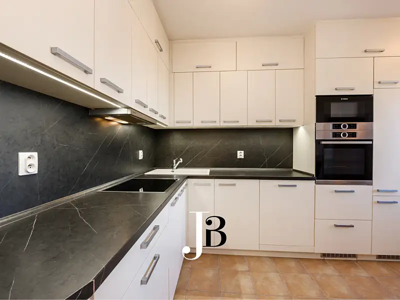 Prodej bytu 2+1 49 m², Praha – náhled fotky 3