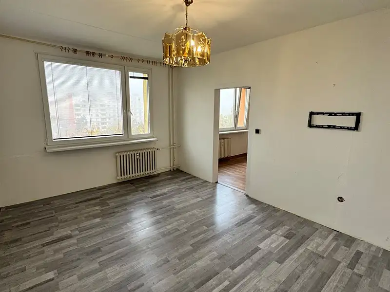 Pronájem bytu 1+1 34 m², Bílina – náhled fotky 1