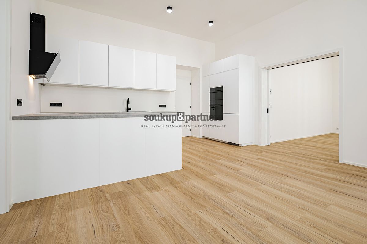 Prodej bytu 4+kk 109 m², Praha – fotka 1 z 3