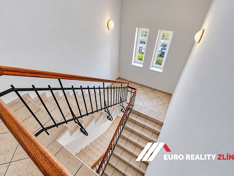 Комерційне приміщення в оренду, 477 м² (12 з 30)