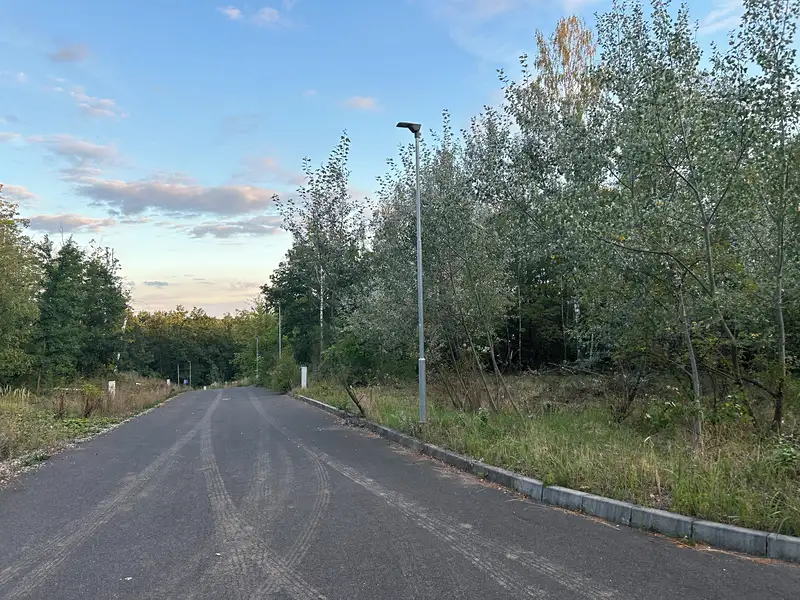 Prodej stavebního pozemku 900 m², Most – náhled fotky 3