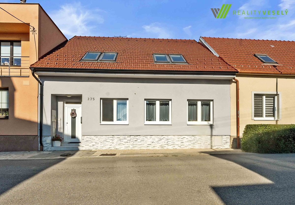 Prodej rodinného domu 180 m², pozemek 378 m², Ždánice – fotka 1 z 3