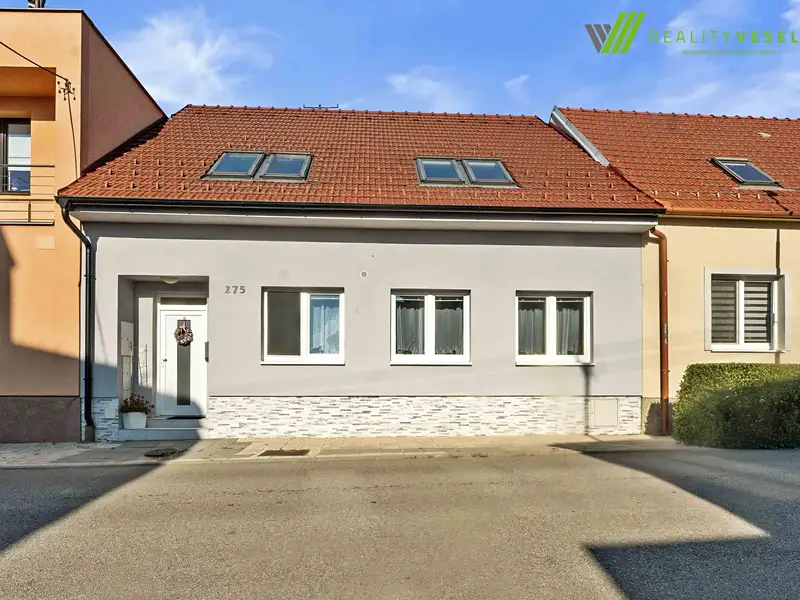 Prodej rodinného domu 180 m², pozemek 378 m², Ždánice – náhled fotky 1