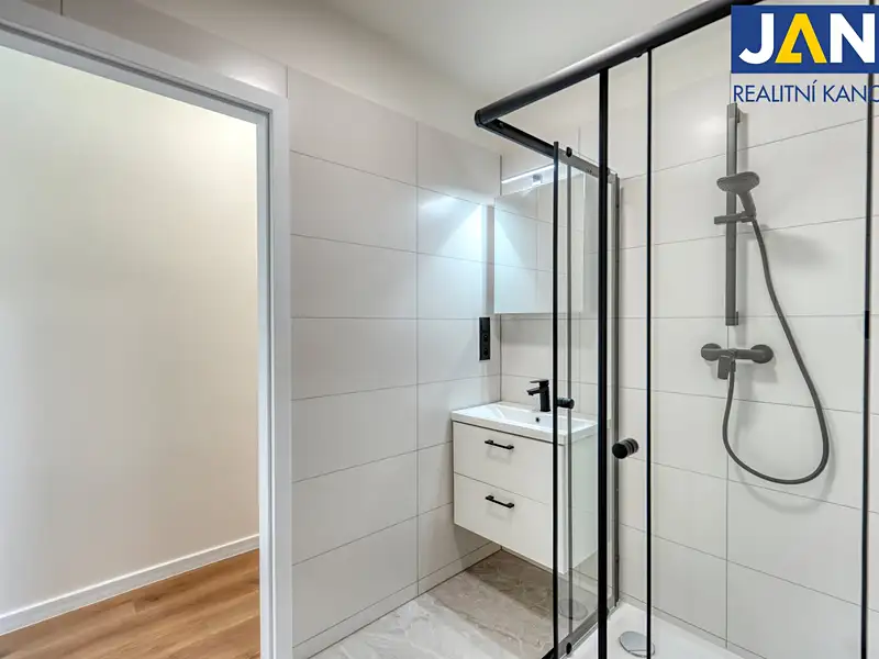Prodej bytu 3+1 58 m², Lichnov – náhled fotky 2