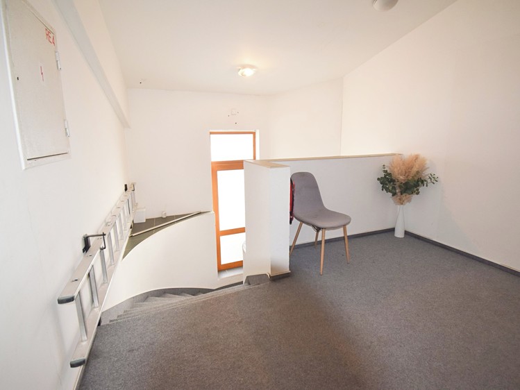Квартира atypical на продаж, 68 м² (11 з 17)
