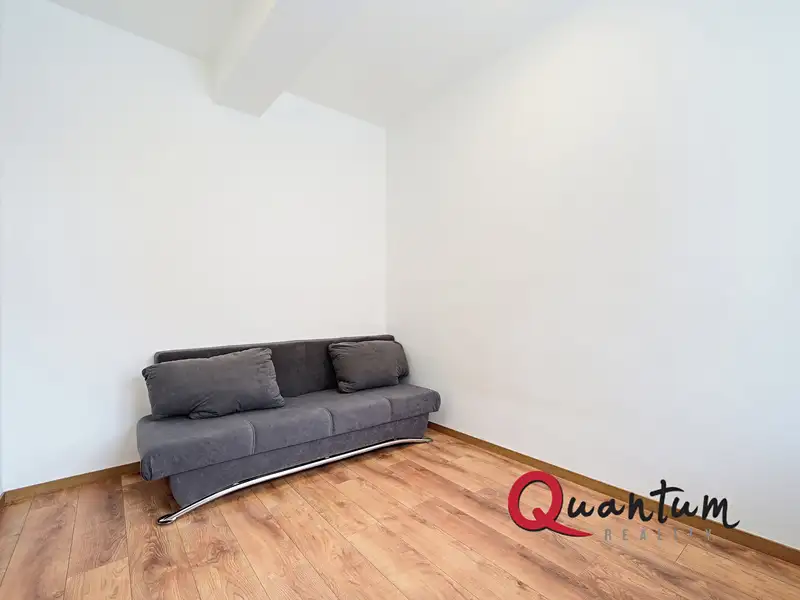 Prodej bytu 1+kk 19 m², Praha – náhled fotky 2