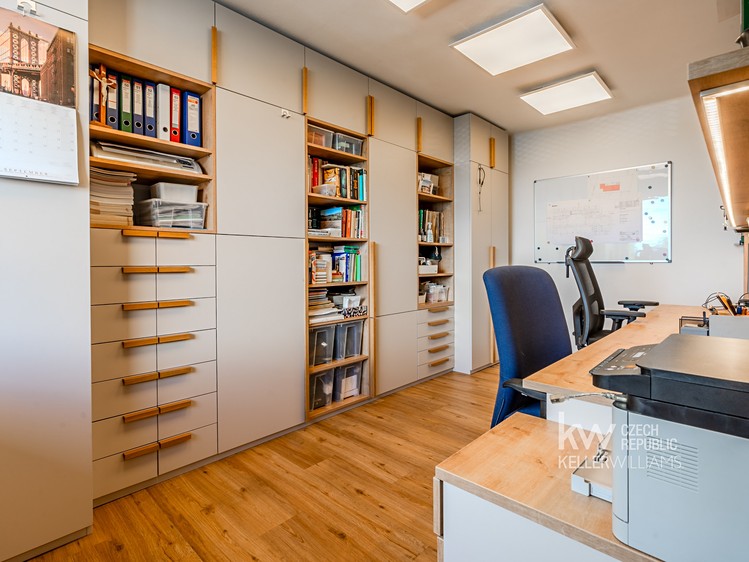Будинок на продаж, 256 м² (14 з 45)