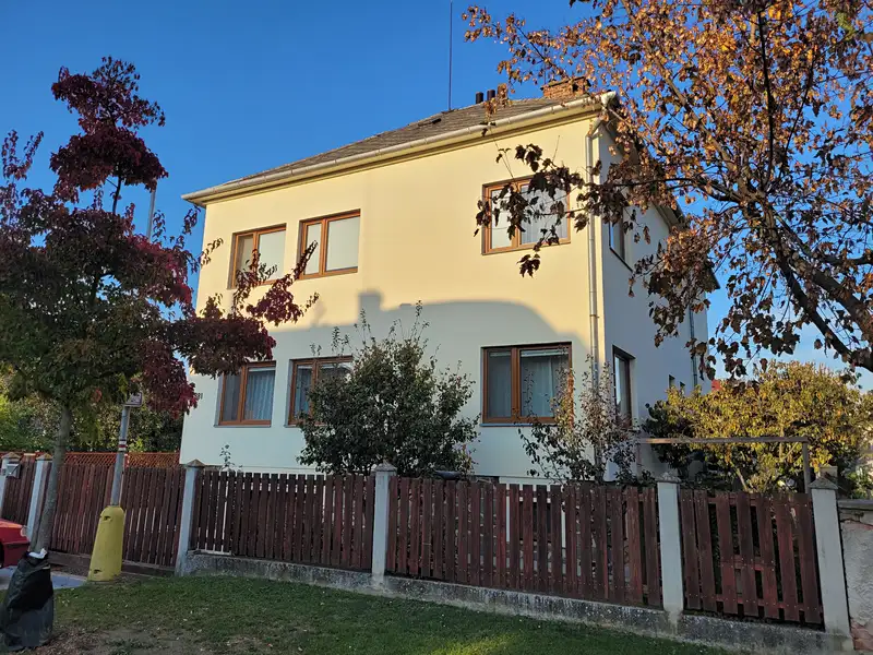 Prodej rodinného domu 200 m², pozemek 374 m², Litovel – náhled fotky 1