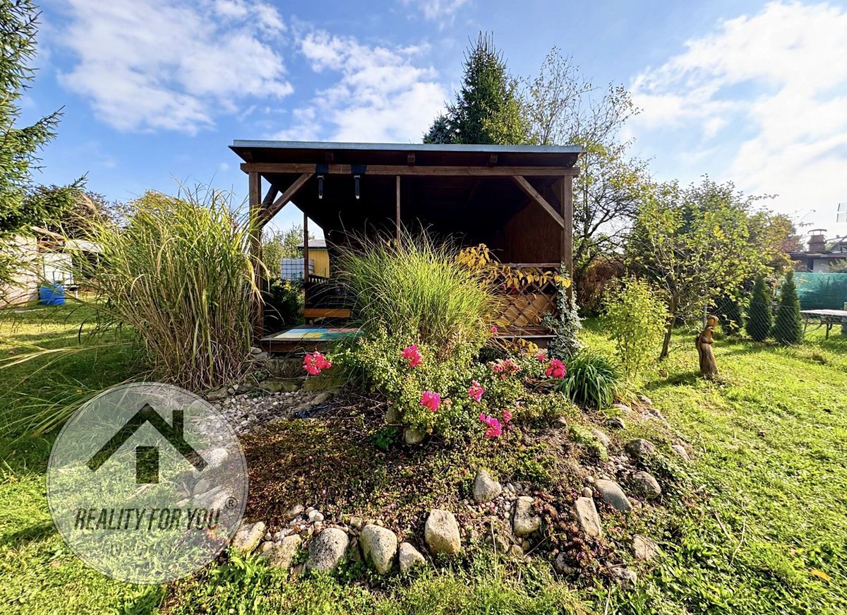 Prodej chaty 25 m², pozemek 490 m², Jičín – fotka 1 z 3