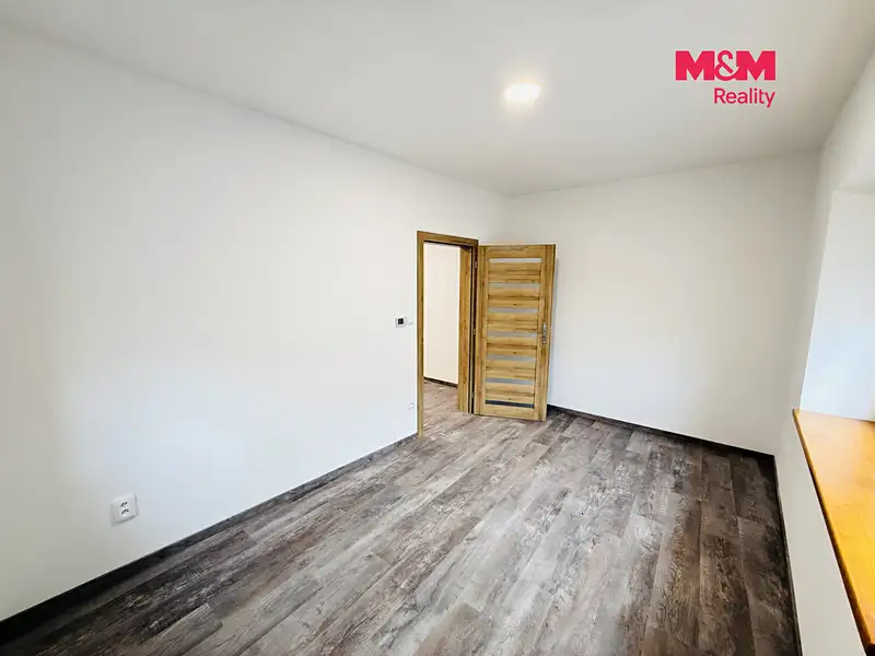 Pronájem rodinného domu 85 m², pozemek 426 m², Náchod – náhled fotky 3