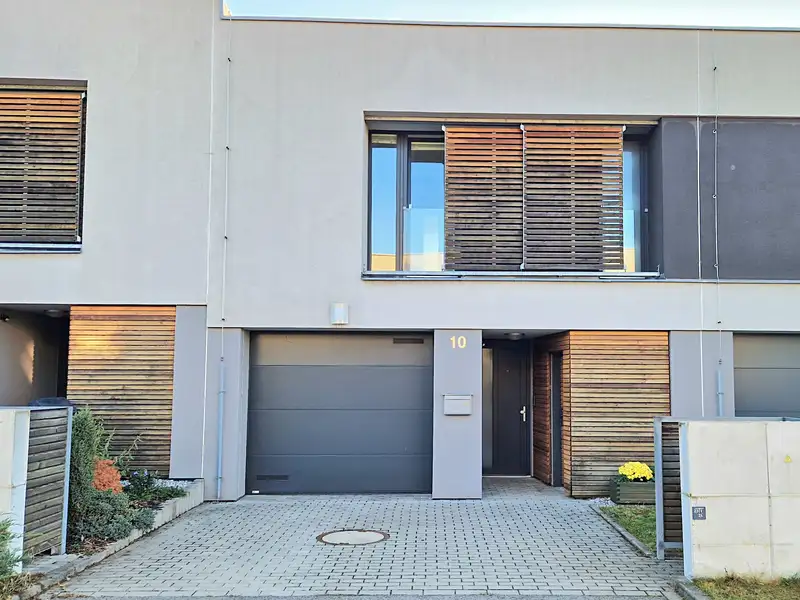 Prodej rodinného domu 148 m², pozemek 223 m², Plzeň – náhled fotky 3
