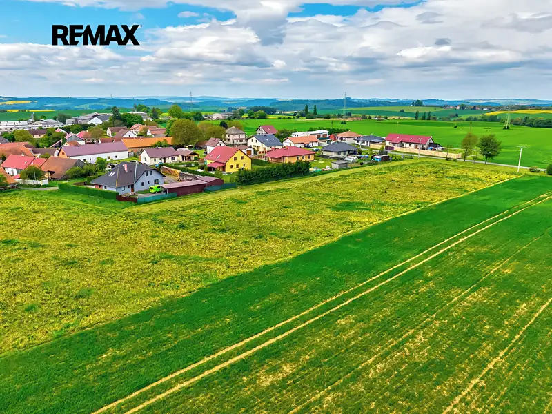 Prodej stavebního pozemku 10000 m², Zbizuby – náhled fotky 3