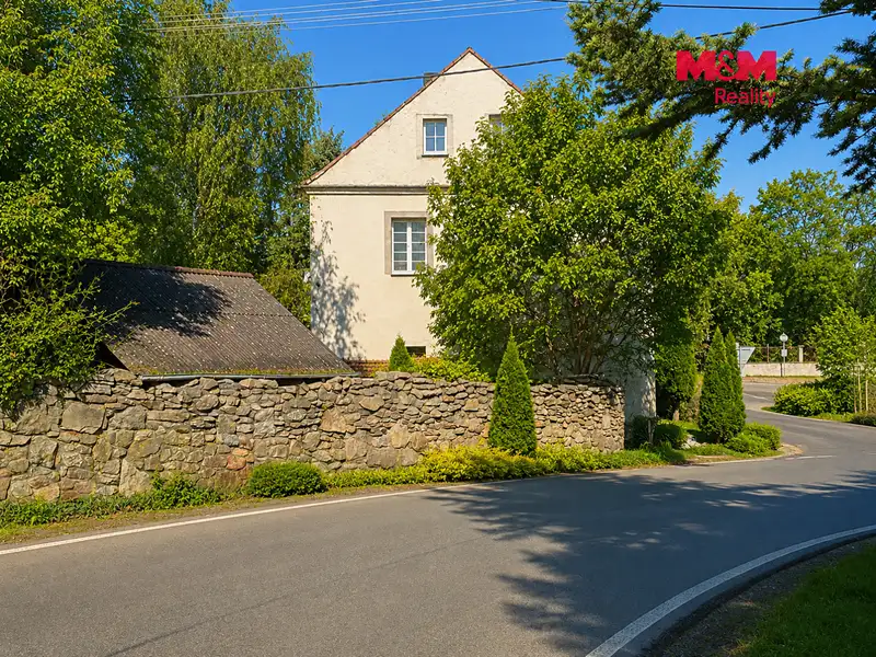 Prodej rodinného domu 320 m², pozemek 386 m², Veselíčko – náhled fotky 2