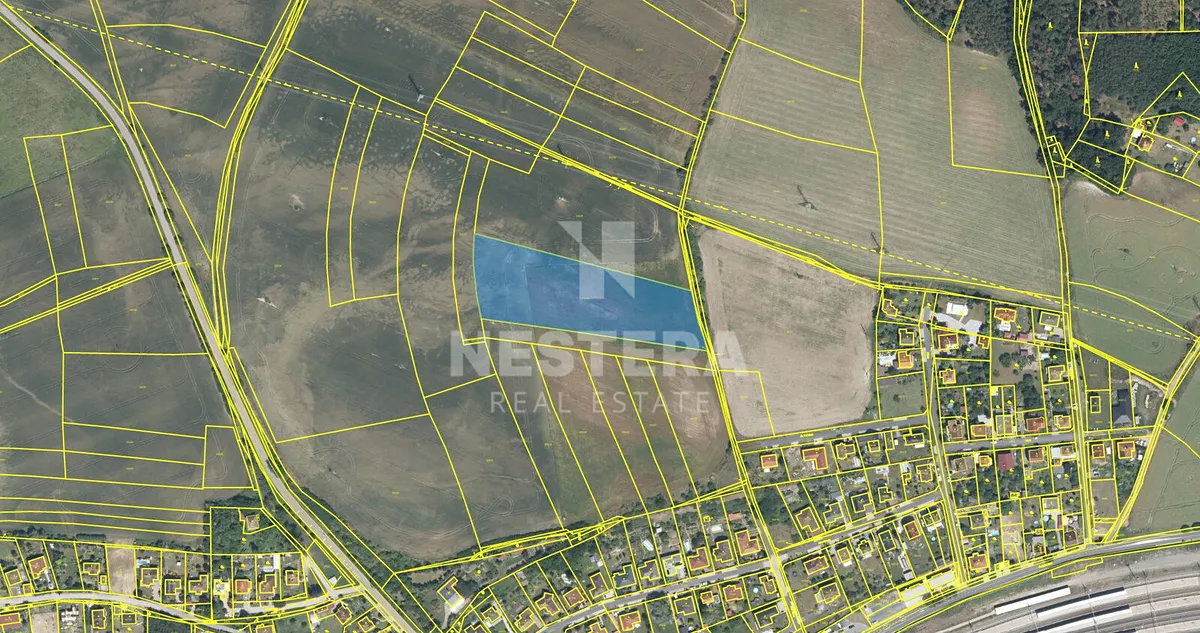 Prodej pole 11859 m²