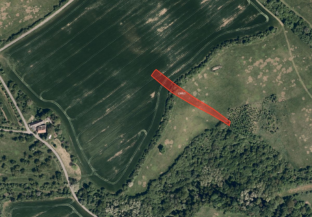 Prodej pole 2025 m², Stříbrnice – fotka 1 z 3