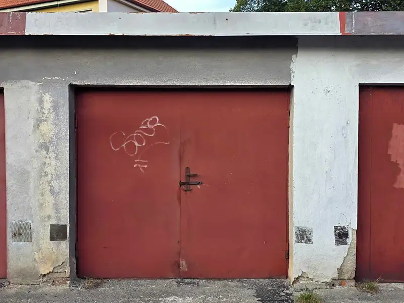Prodej garáže 21 m², Jihlava – náhled fotky 1
