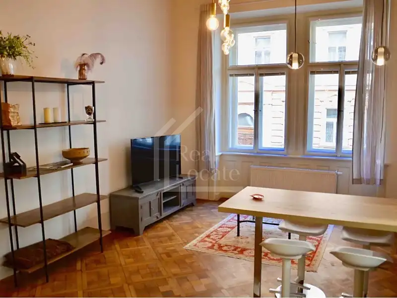 Pronájem bytu 2+kk 55 m², Praha – náhled fotky 3