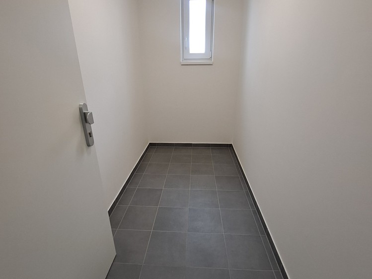 Pronájem bytu 2+kk, 55 m² (9 z 9)
