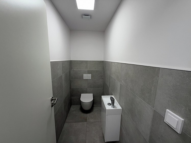 Pronájem domu, 161 m² (12 z 28)