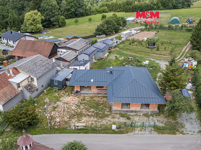 Prodej zemědělského objektu 212 m², Bílý Újezd – náhled fotky 1