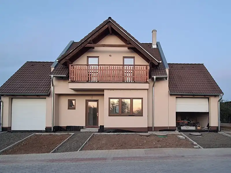 Prodej rodinného domu 99 m², pozemek 483 m², Zlatá – náhled fotky 2