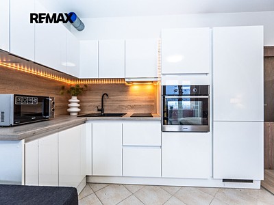 Wohnung 1+kk zur Miete, 33 m² (2 von 26)