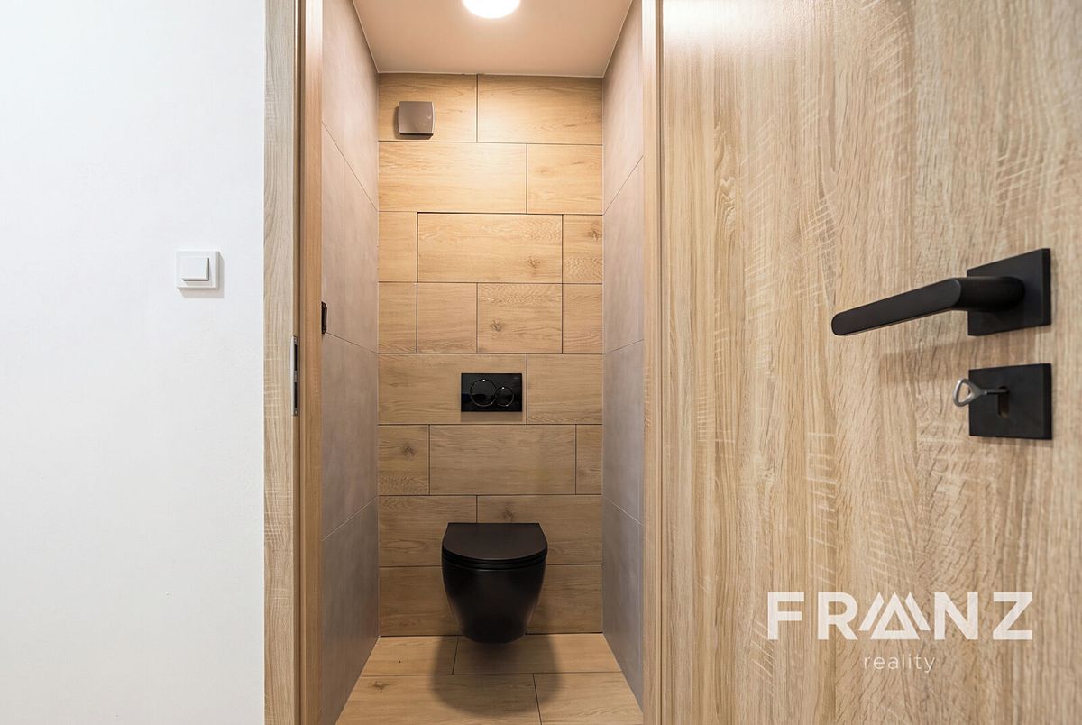 Pronájem bytu 2+1 58 m² – fotografie 4