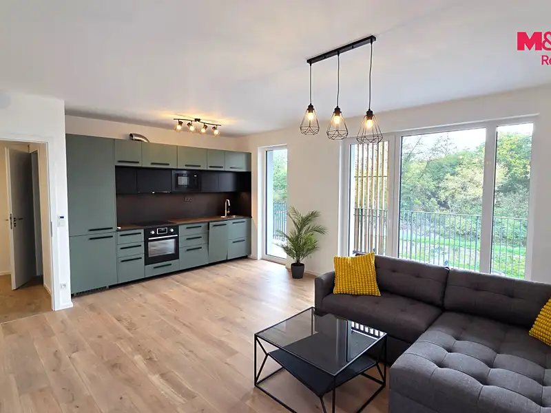 Pronájem bytu 2+kk 61 m², Kladno – náhled fotky 2
