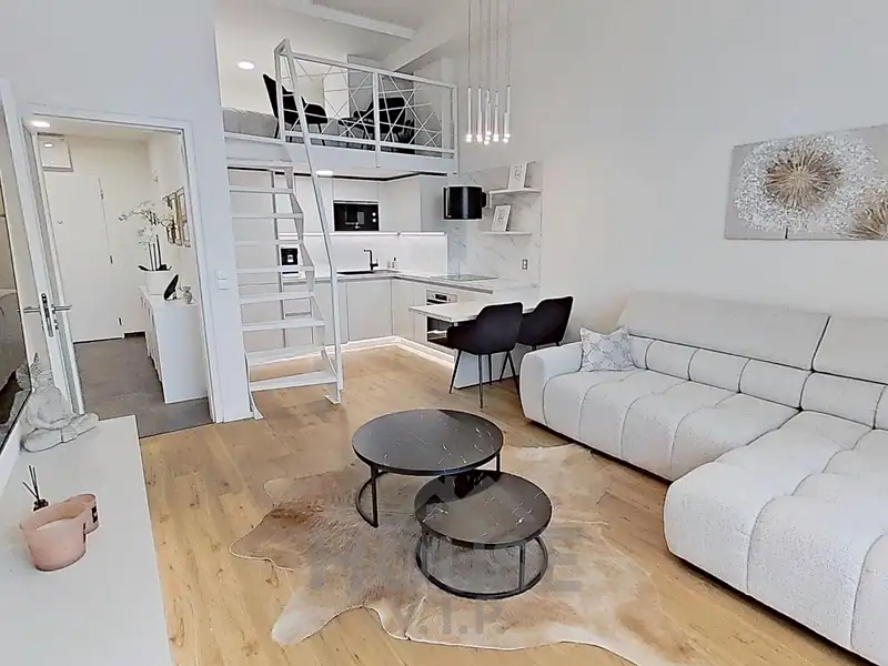 Pronájem bytu 2+kk 64 m², Praha – náhled fotky 1