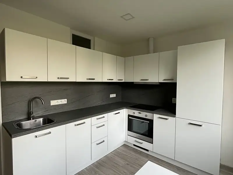 Pronájem bytu 2+1 58 m², Přerov – náhled fotky 1