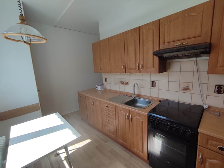 Wohnung 3+1 zur Miete, 75 m² (1 von 10)