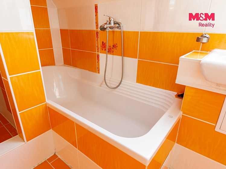 Prodej domu, 190 m² (14 z 19)