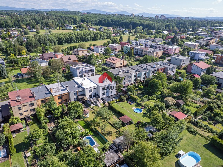 Будинок на продаж, 200 м² (4 з 37)