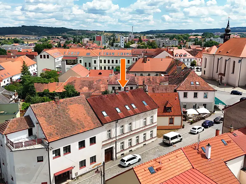 Prodej činžovního domu 300 m², Dobřany – náhled fotky 1