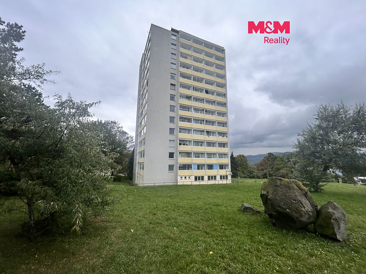 Pronájem bytu 1+kk 21 m², Ústí nad Labem – fotka 1 z 3