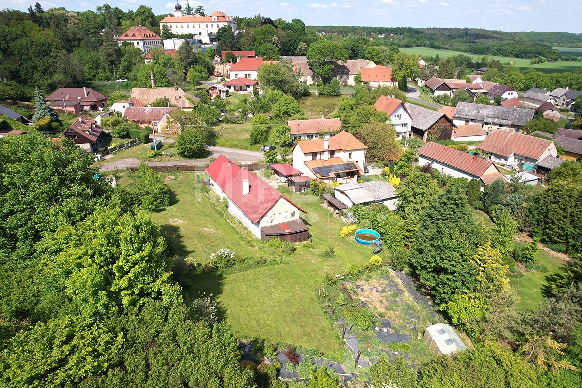 Prodej stavebního pozemku 963 m², Loučeň – fotka 1 z 3